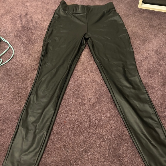 **NEVER WORN** Faux Leather Leggings - Picture 1 of 1
